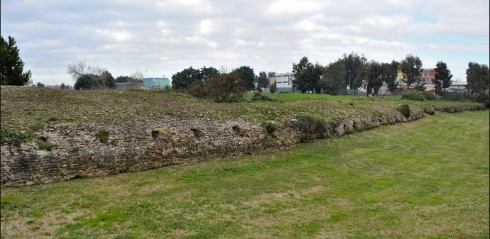 Rome Fiumicino Airport, Leonardo da Vinci International: one of Europe\'s largest and busiest airports and the gateway to ancient Portus