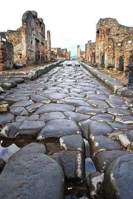 Ostia Antica: the extraordinarily well-preserved ancient port city of Rome, just 5 kilometres from Fiumicino Airport