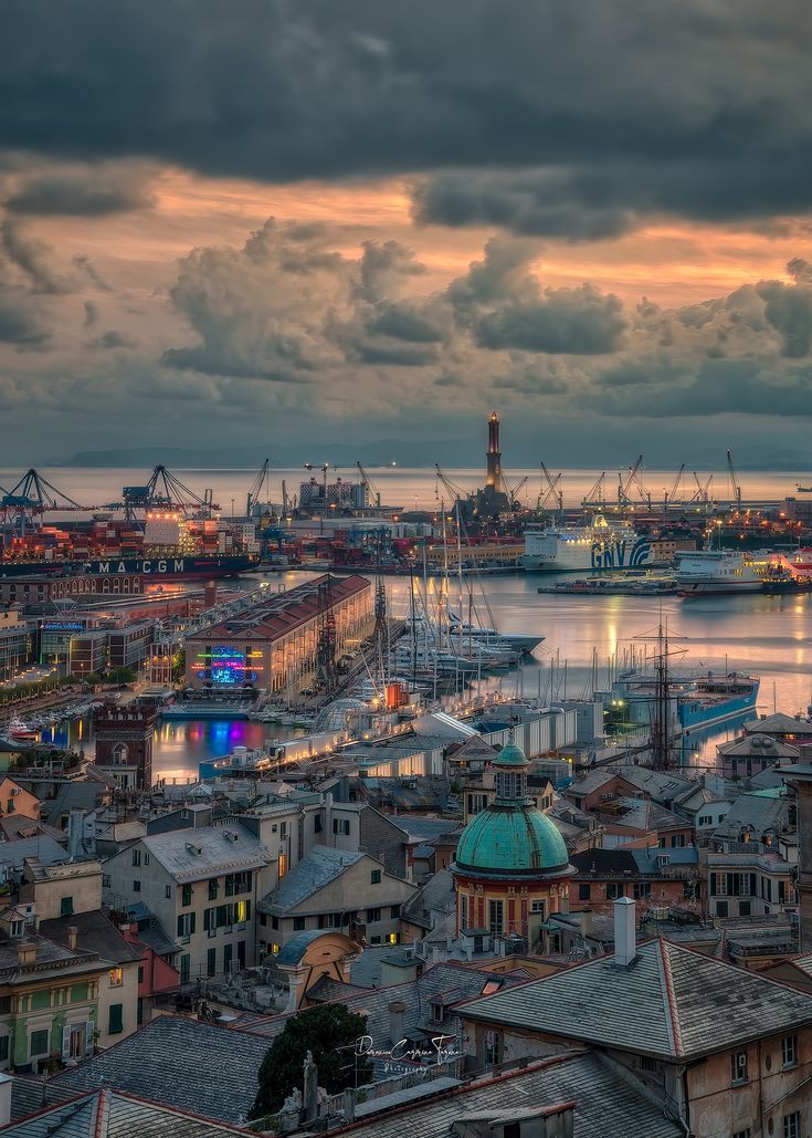 The ancient port of Genoa with the Aquarium and the Bigo panoramic lift, the maritime heart of La Superba