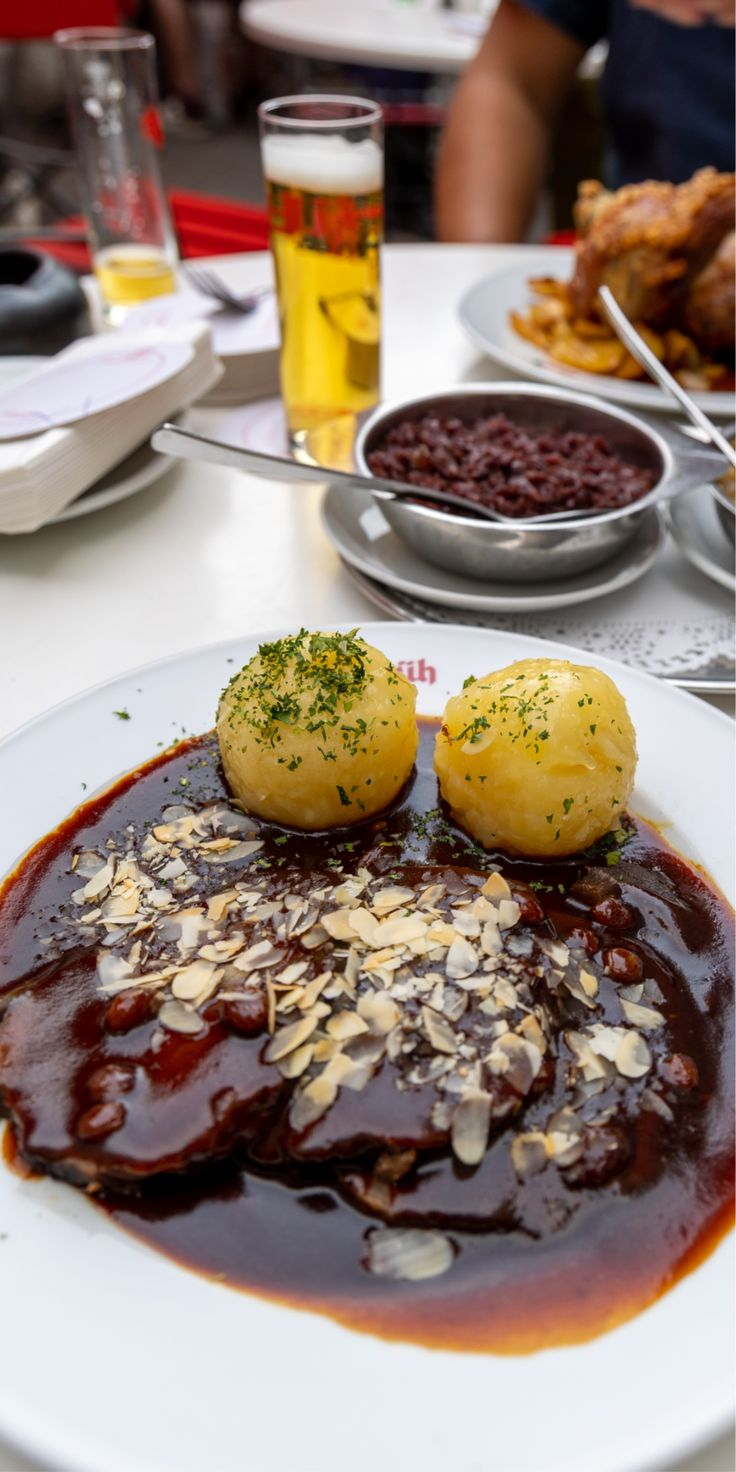Traditional dishes of Germany's Rhine region including sauerbraten, reibekuchen and Rhineland specialities