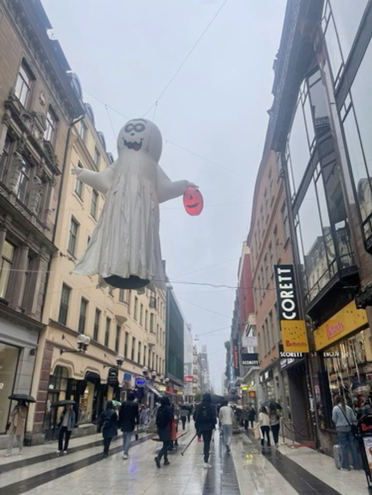 Disneyland Paris at Halloween: the spectacular October decorations and illuminations that transform the park every autumn