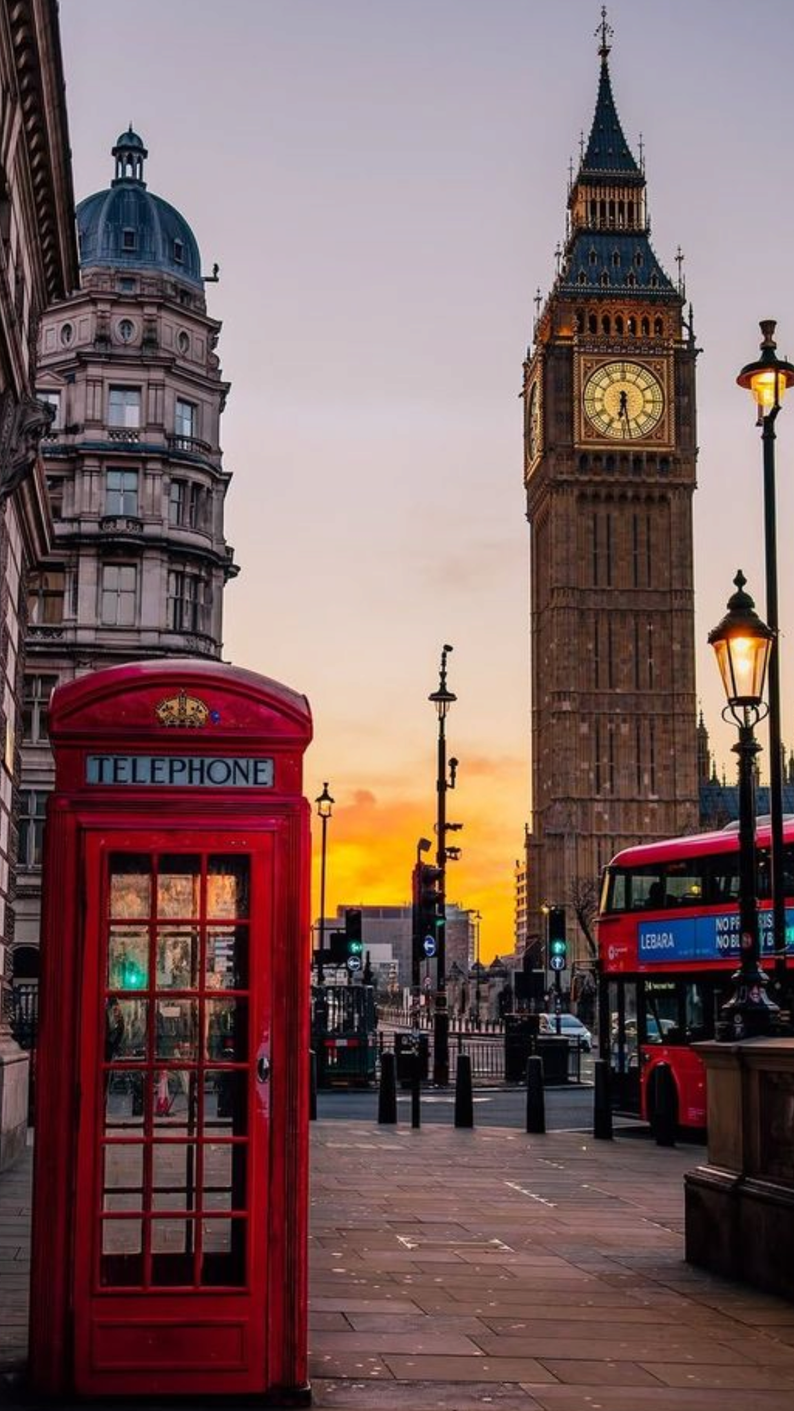 The iconic skyline of London — a city of extraordinary free experiences, from world-class museums to royal parks and ancient monuments