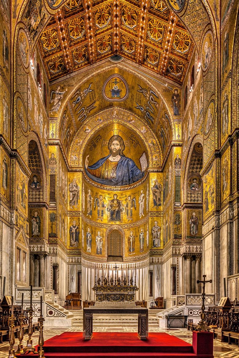 The Cathedral of Palermo, a majestic stratification of Norman, Arab, Gothic and Baroque styles in the heart of Sicily