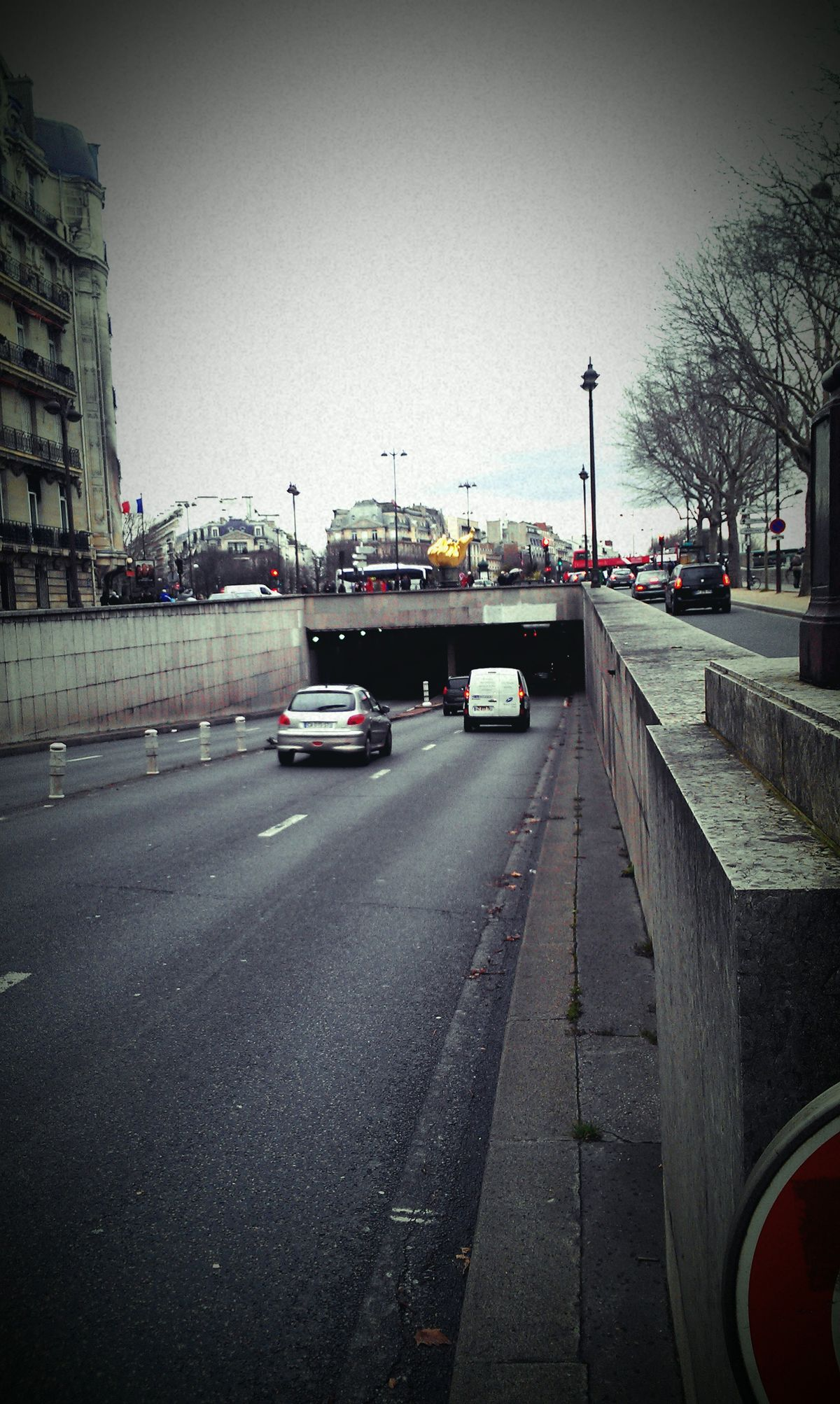 The entrance to the Pont de l'Alma tunnel in Paris, where the fatal accident occurred on August 31, 1997, with the Flame of Liberty visible above.