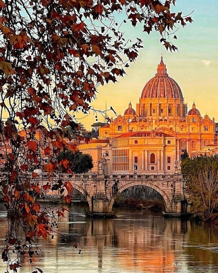 Rome in November: the golden autumn light on the cobblestoned streets of the Eternal City, quiet and intimate