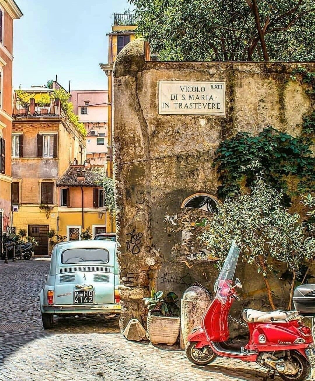 Trastevere in Rome in November: authentic neighbourhood life without the summer tourist crowds