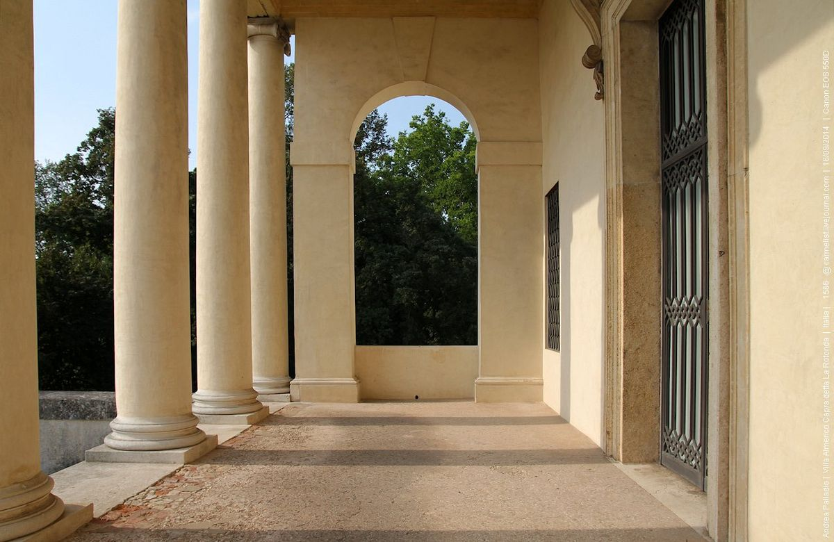 The four identical porticos of Villa Rotonda, each supported by six Ionic columns