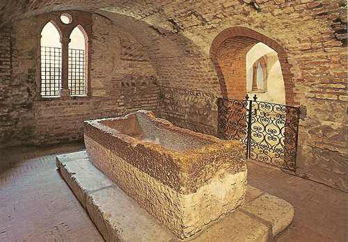 The empty marble sarcophagus of Juliet in the crypt of San Francesco al Corso, Verona.